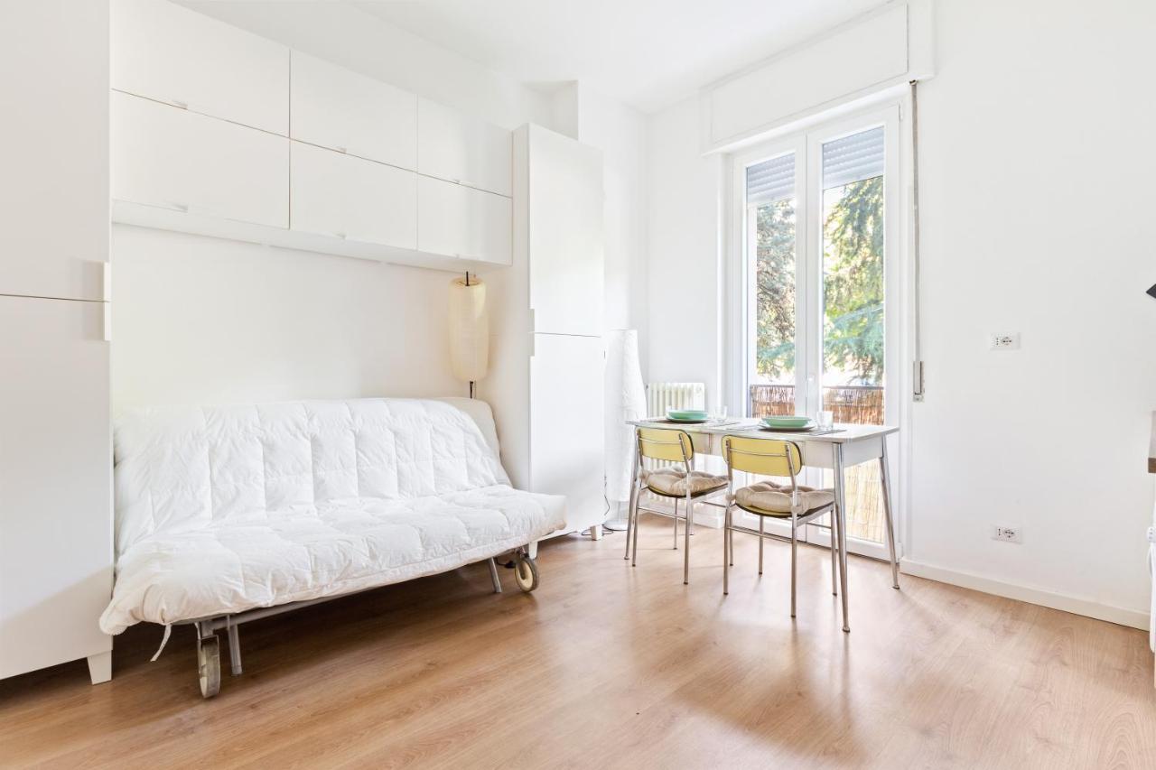 Milano Famagosta Cosy Studio Exterior foto